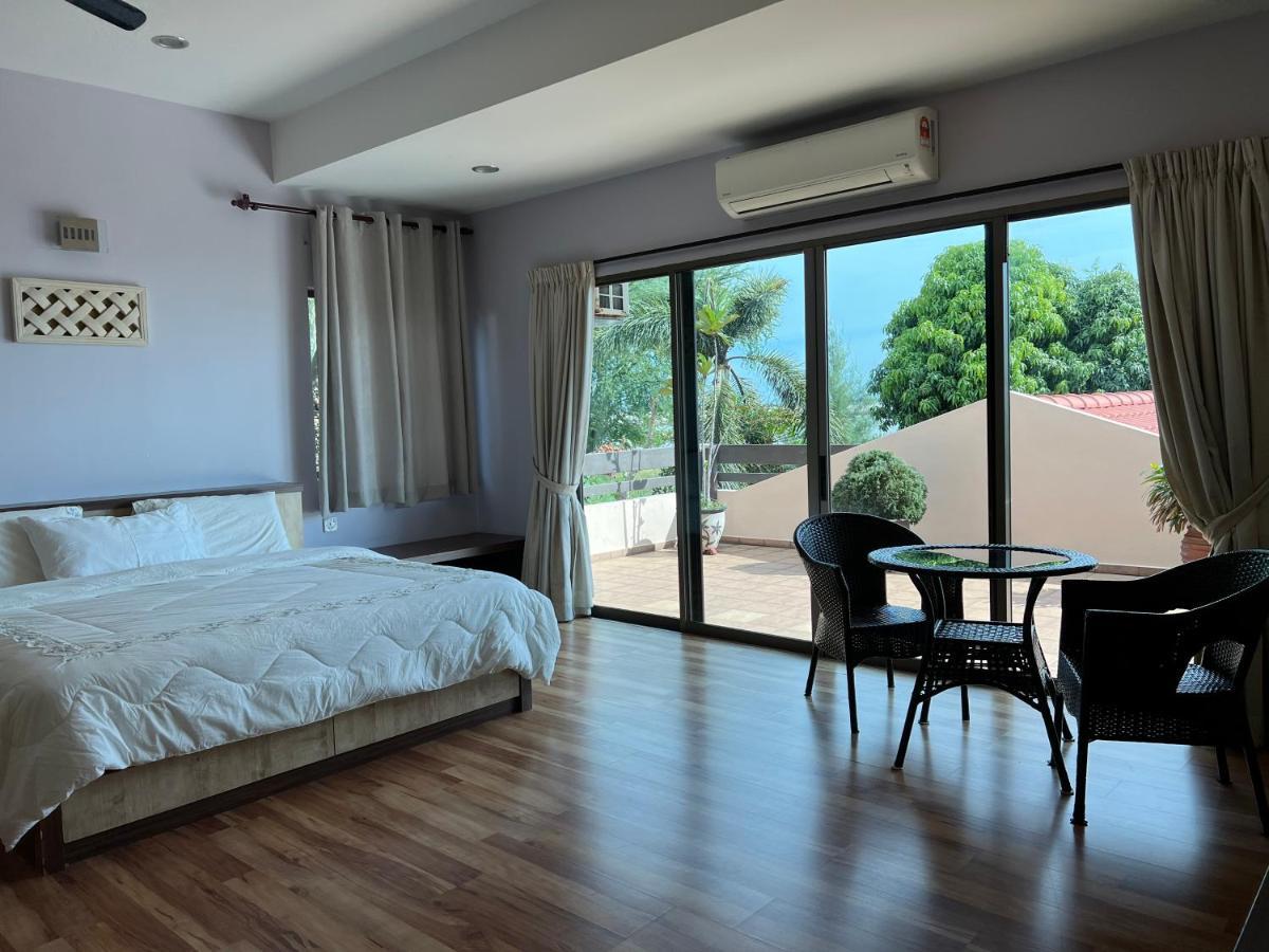 Melaka Beachfront Villa With Pool Exterior photo