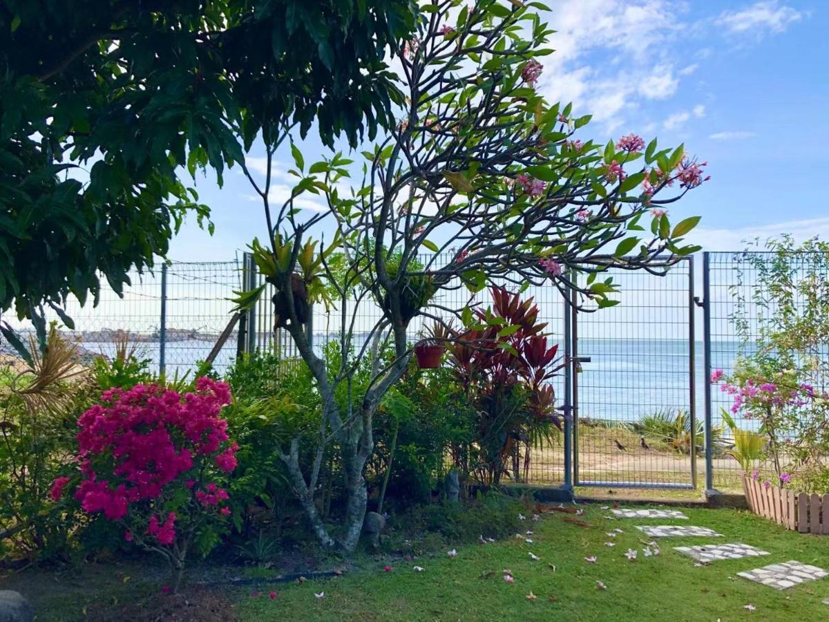 Melaka Beachfront Villa With Pool Exterior photo